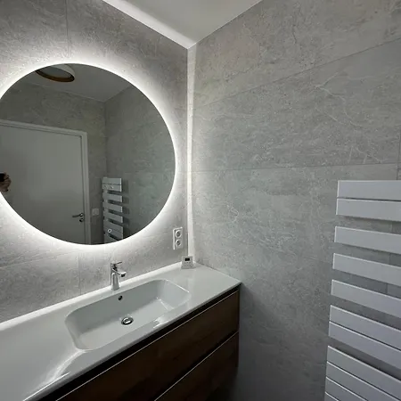 Air Conditioned 78 M2, Terrace 50m2